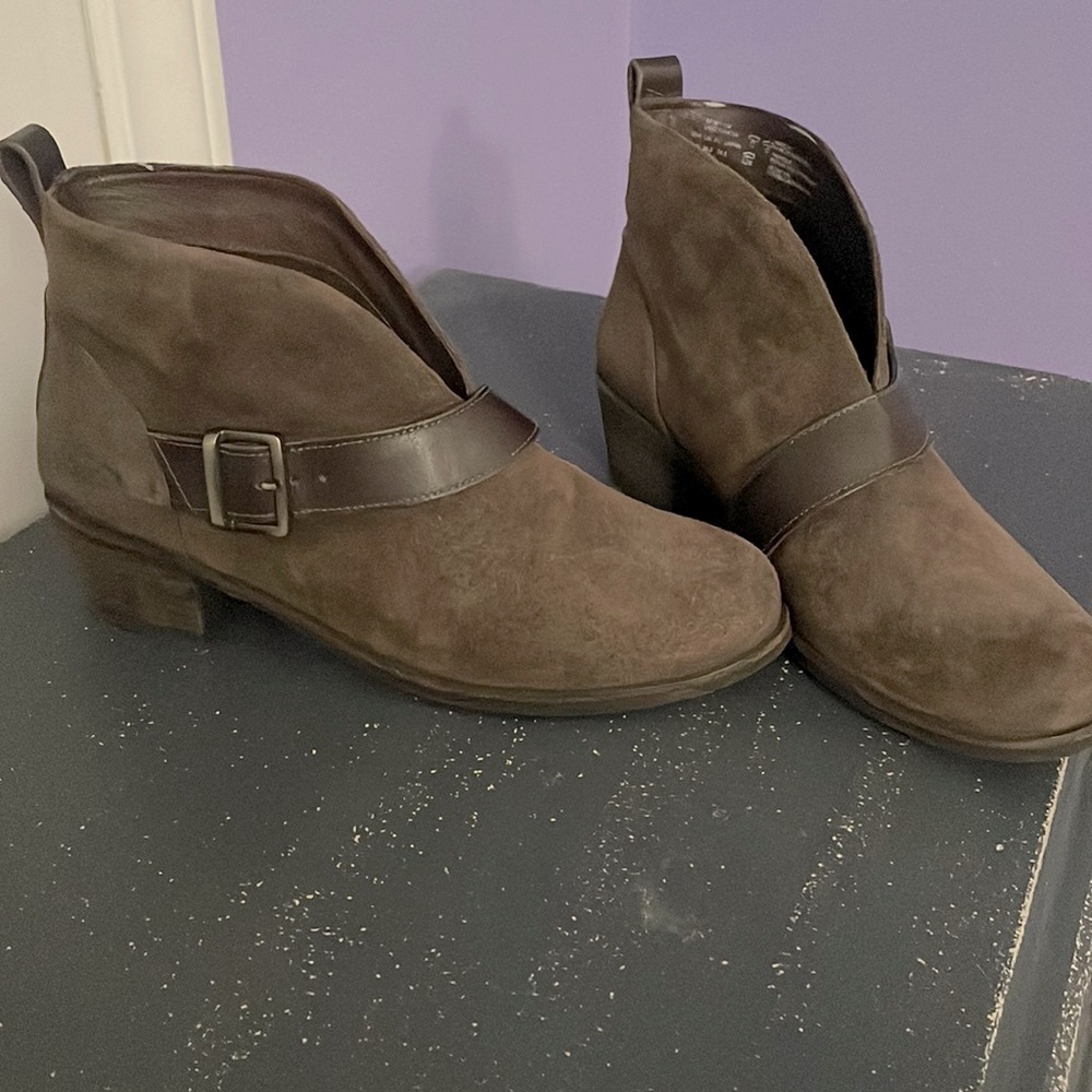 UGG Womens Wright Belted Ankle Bootie Slip On Heels Brown US 7.5 Leather 1014184